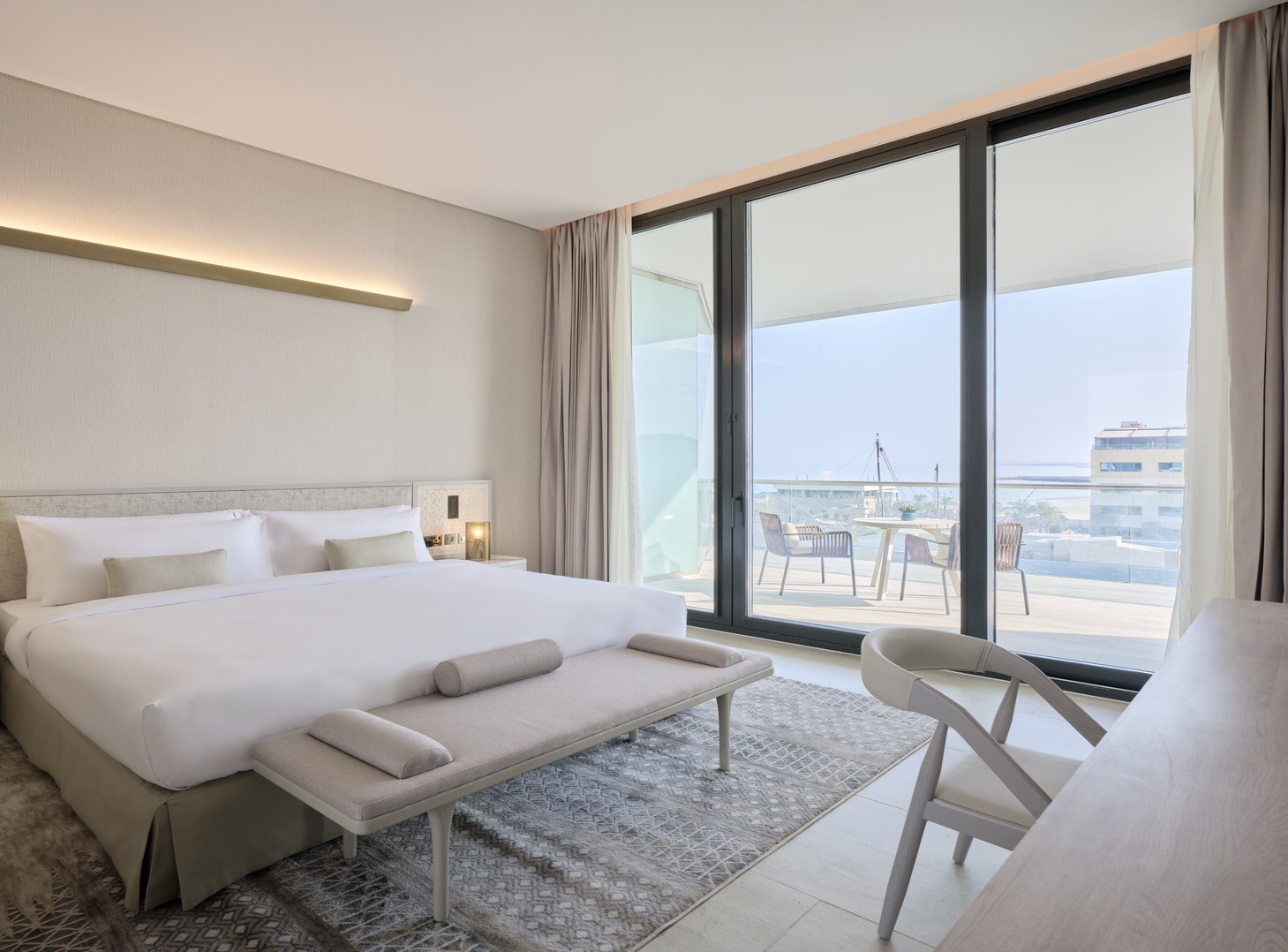  1 Bedroom Suite With Balcony